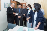 谭俊荣巡视卫生中心 关切流感疫苗接种情况  - 新闻局