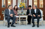  行政长官与泰国副总理颂奇‧乍都西披塔会面  - 新闻局