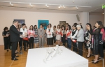  谭俊荣司长、林婉妹理事长与一众妇女界人士参观澳门第一届国际女艺术家双年展  - 新闻局