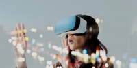 艺术节多项延伸活动连系国际及社区
VR虚拟实境放映藉科技体验文化艺术 - 文化局